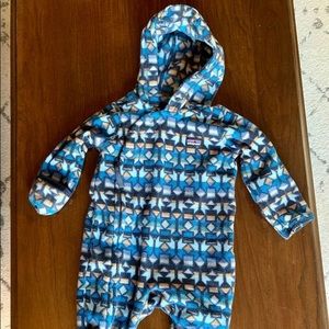 Patagonia fleece bunting